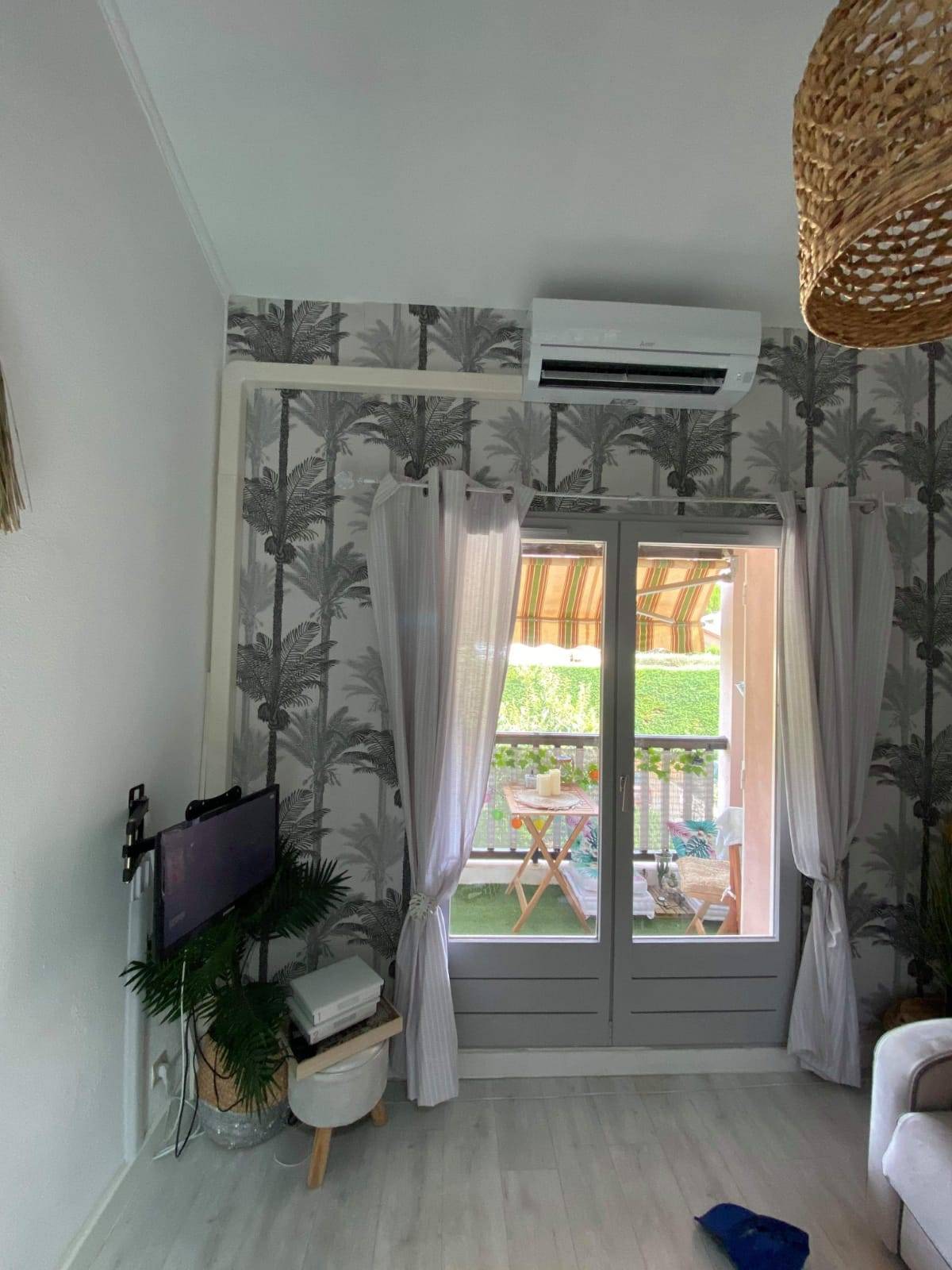 Pompe à chaleur air air dans un studio à Colombes